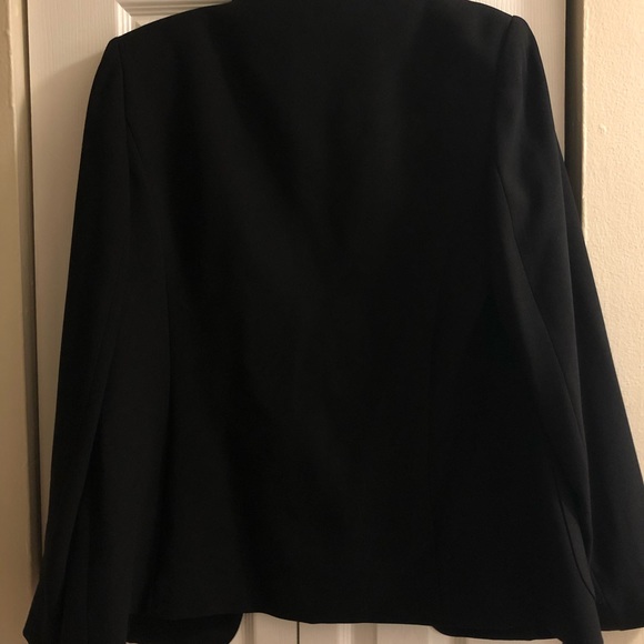 Elie Tahari Wendy Jacket - Picture 5 of 7